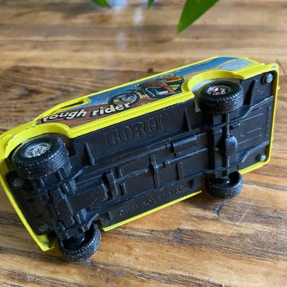 Corgi - Picture 7 of 7